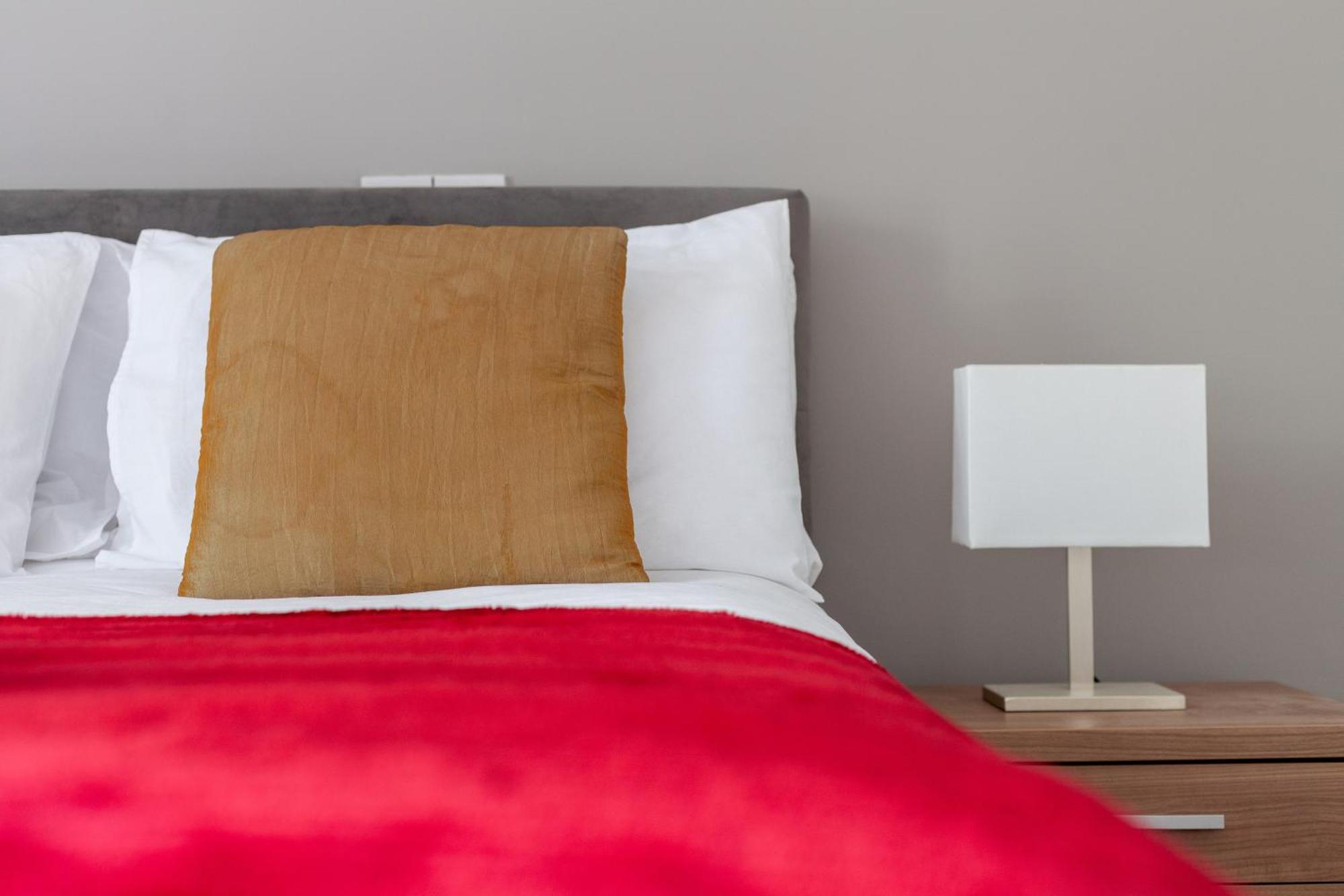 Deluxe Holborn Two Bedroom Apartment ロンドン エクステリア 写真