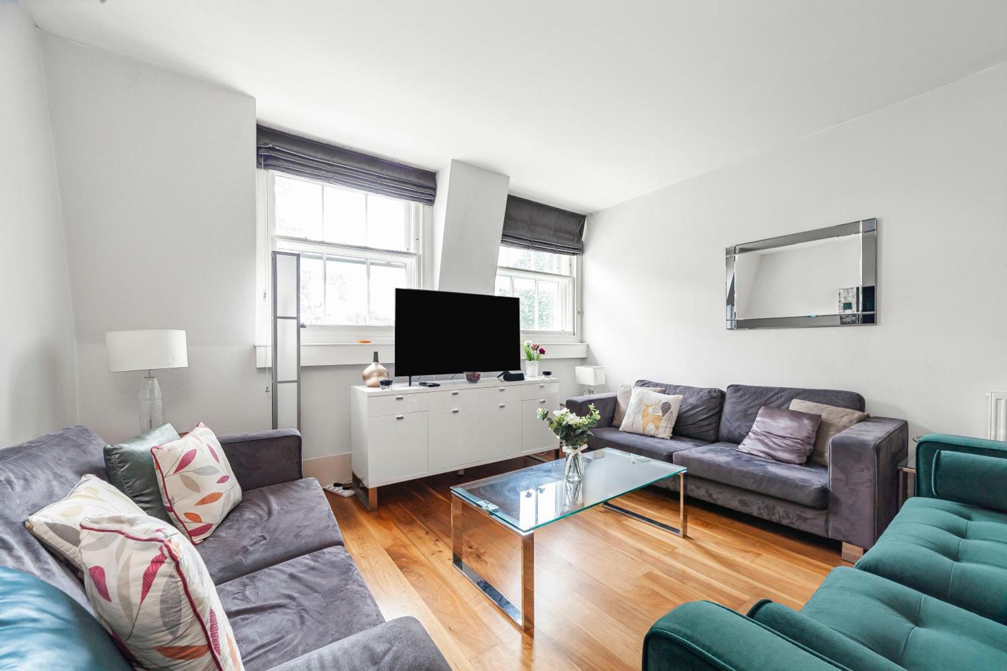Deluxe Holborn Two Bedroom Apartment ロンドン エクステリア 写真