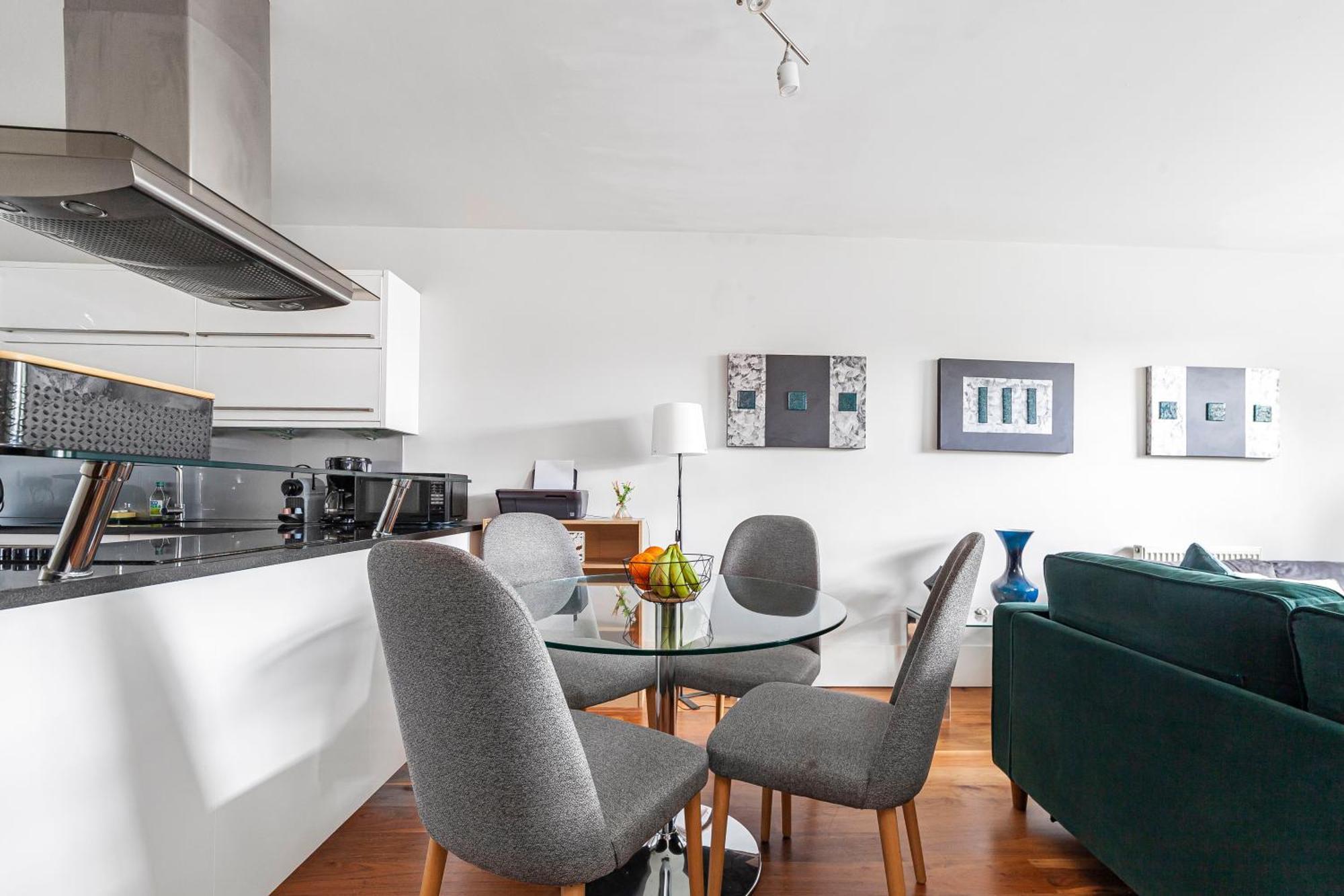 Deluxe Holborn Two Bedroom Apartment ロンドン エクステリア 写真