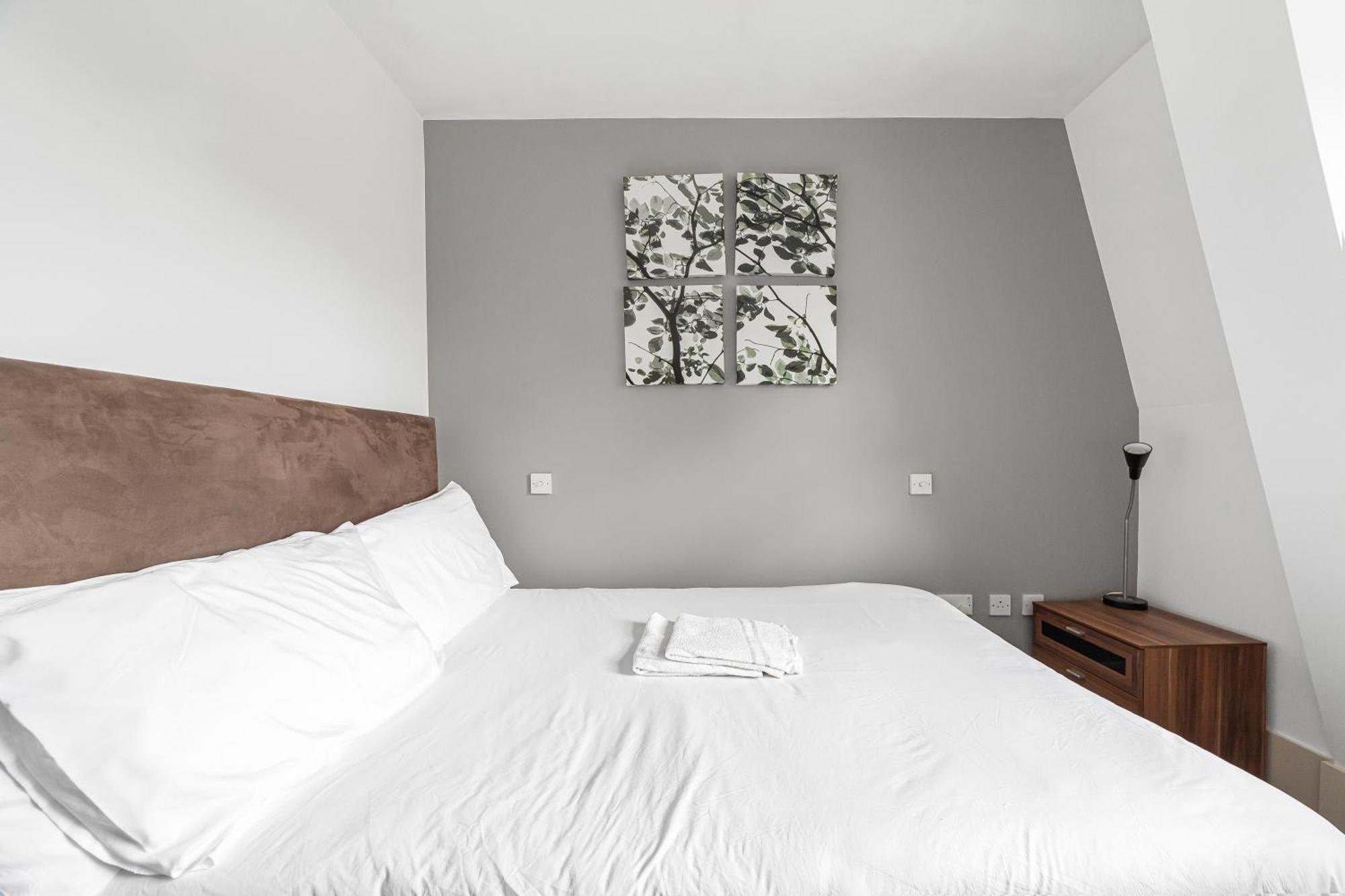 Deluxe Holborn Two Bedroom Apartment ロンドン エクステリア 写真